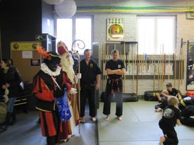 Sinterklaas en de Pieten in Black Eagle Dojo